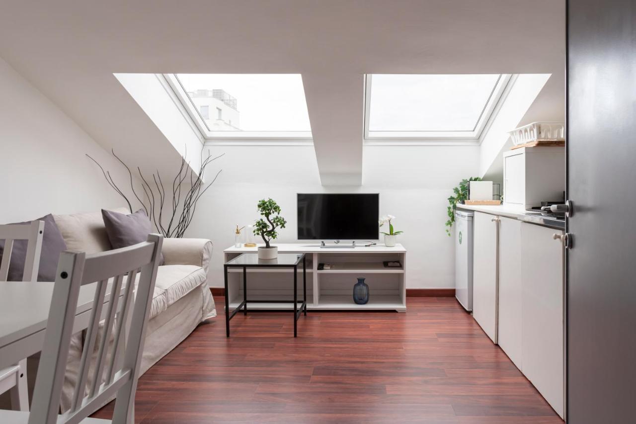 2 Bedroom 2 Bathroom Apt - Duomo 2 Milan Luaran gambar